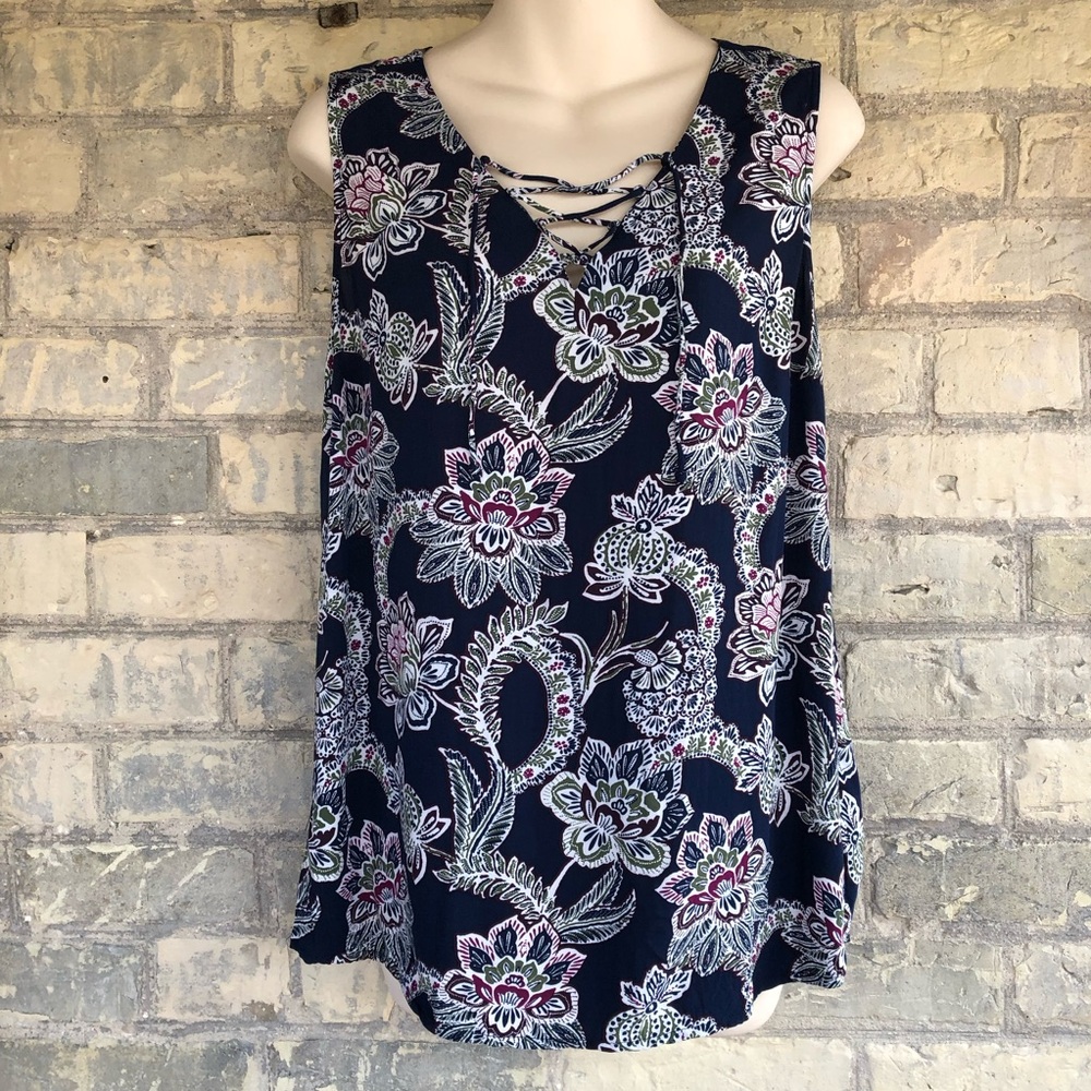 Banana Republic Sleeveless Top Sz Medium Lace up front  EUC